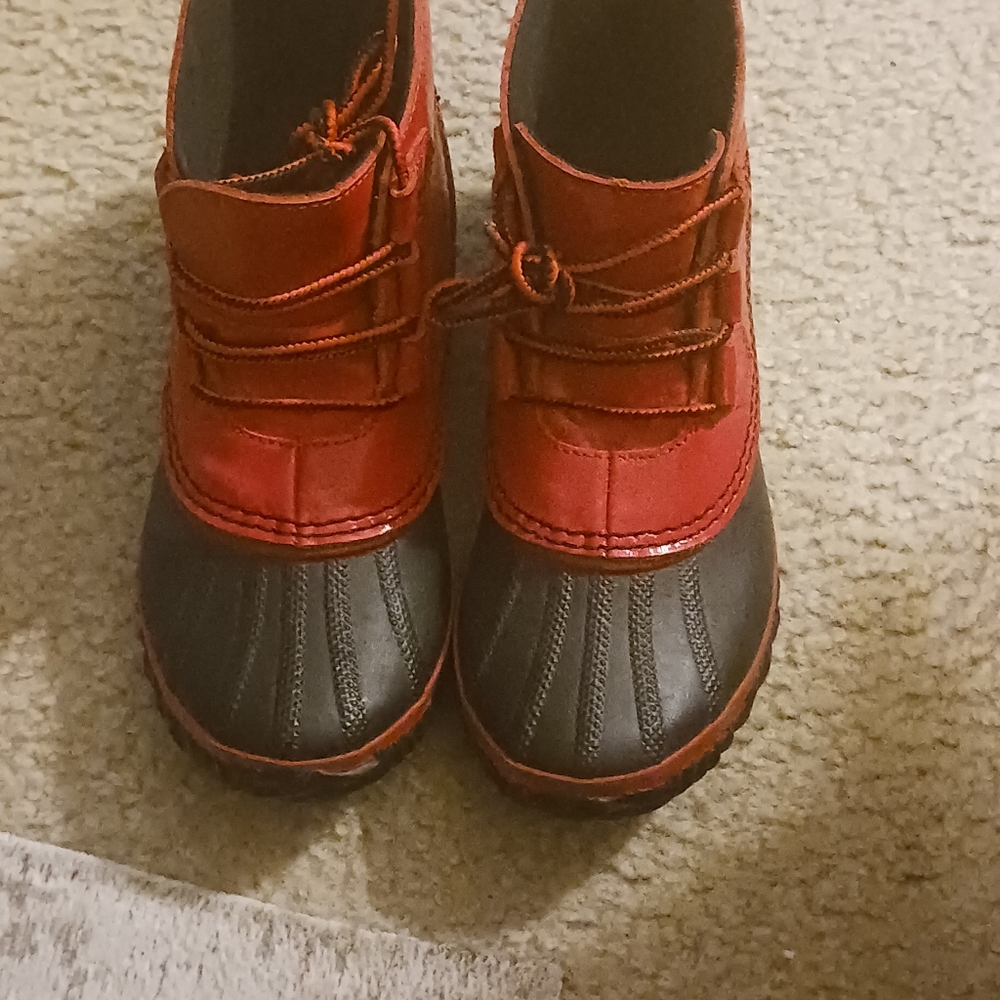 Rain boots
